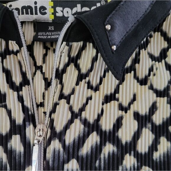 Jamie Sadock Women's Sleeveless Snake Pattern Golf Top - Picture 6 of 13